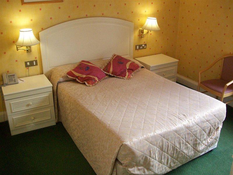 Elstead Hotel Борнмут Екстер'єр фото